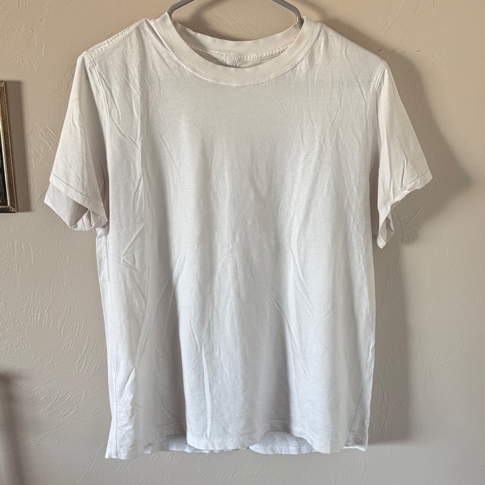 Lululemon T’s